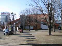 240px-JR_Toro_sta_002.jpg